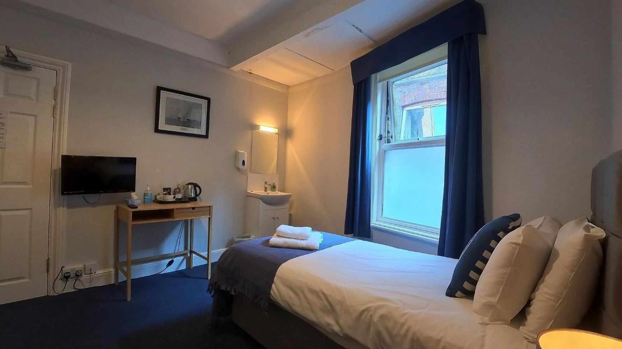 Royal Temple Yacht Club Hotell Ramsgate Exteriör bild