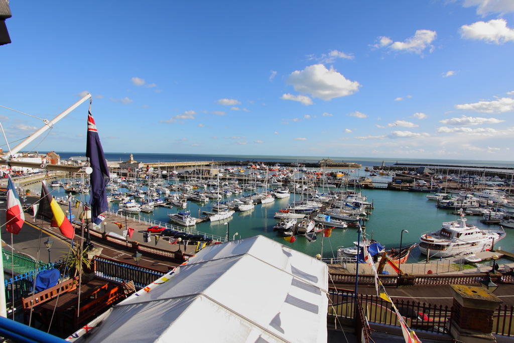 Royal Temple Yacht Club Hotell Ramsgate Exteriör bild